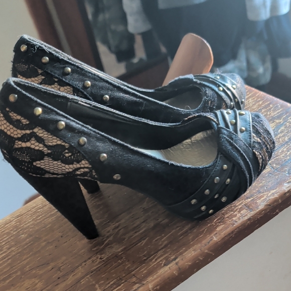 BKE Sole Black Lace Studded High Heels - Picture 6 of 7
